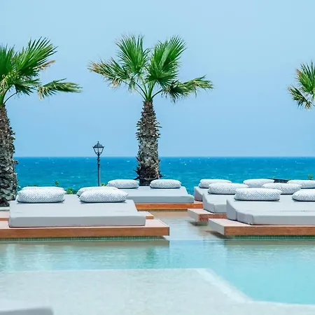 Senseana Sea Side & Aquadventure Hotel
