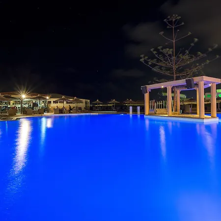 Senseana Sea Side & Aquadventure 5*