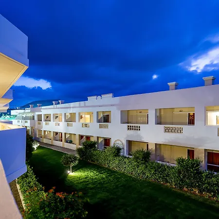 Senseana Sea Side & Aquadventure Hotel 5*