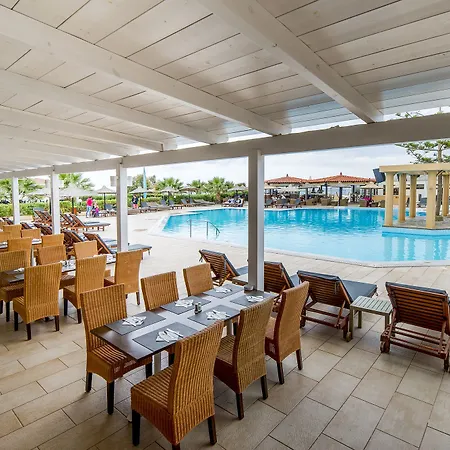 Hotel Senseana Sea Side & Aquadventure 5*