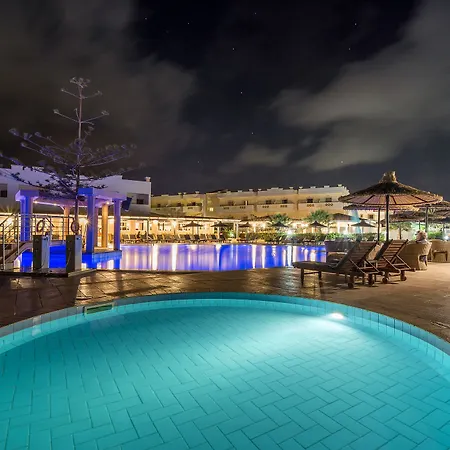 Senseana Sea Side & Aquadventure 5*